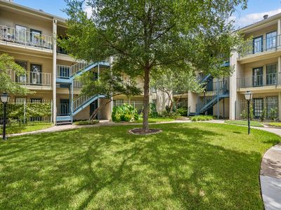3105 San Jacinto St APT 220