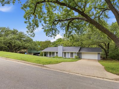 5902 Highland Pass