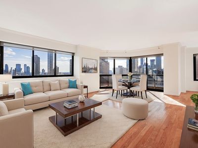 200 E 61st St APT 32G