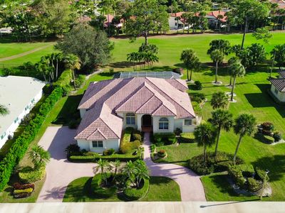 1792 Breakers West Boulevard