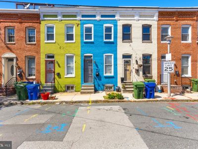 868 Carroll St