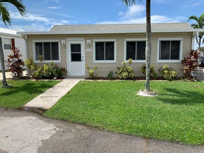 7029 Granada Lakes Dr