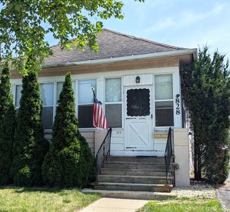 Property at 828 Lewis Ave, Saint Joseph, MI