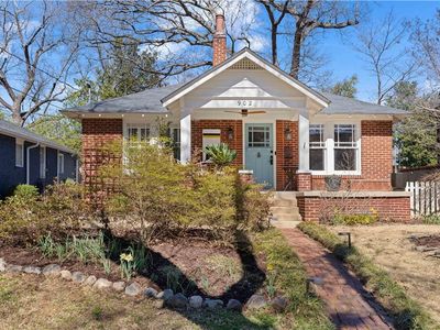902 Edgewood Ave NE