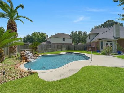 5810 Centennial Glen Dr