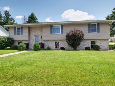2328 Wheatland Dr