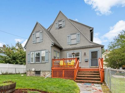 12 Baincroft Rd