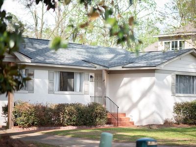 211 Chandler Ave