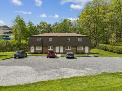 1382 Lincoln Dr