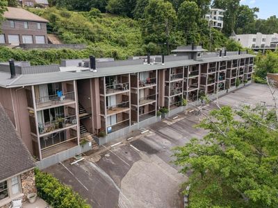 2409 Arlington Cres APT D