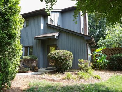 210 College Rd APT 706