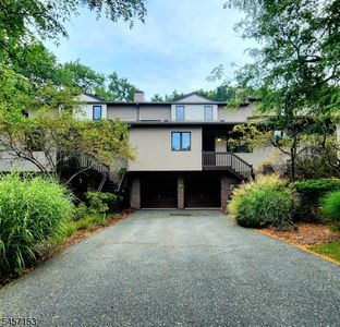 51 Peach Hill Ct