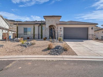 1466 N Arena Roja Dr