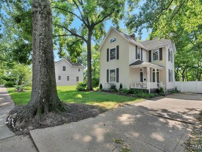 419 S Van Buren Ave