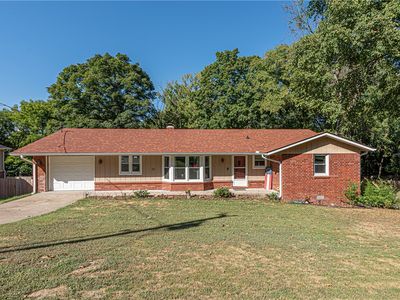 17 Marazion Ln