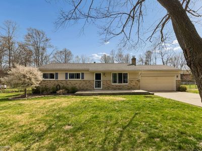 Property at 8360 Rosecrest Ct, Utica, MI