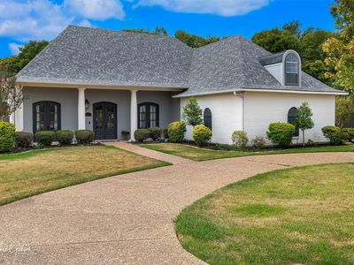 111 Piccadilly Cir