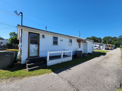 75 Clarkland Village Street