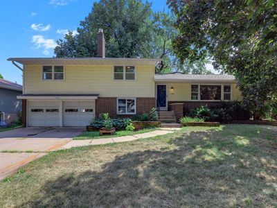Property at 1866 Shryer Ave W, Roseville, MN