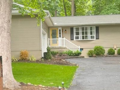 208 Sand Trap Ln
