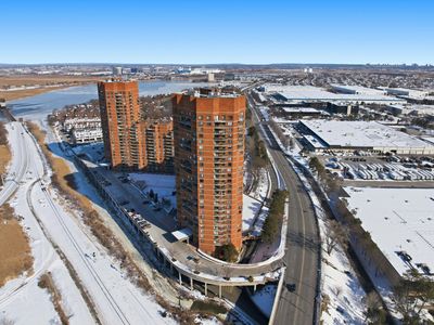 711 Harmon Cove Tower