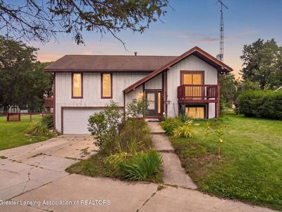1909 Maple Shade Dr