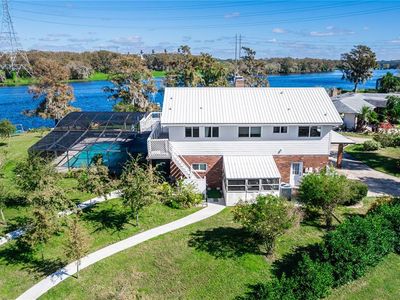 1760 Perch Ln
