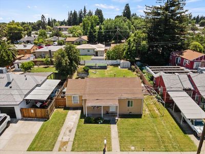 916 Jewell Ave