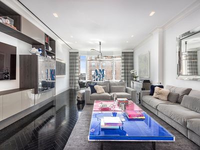 20 E End Ave APT 6A
