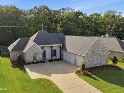 151 Camden Lake Dr