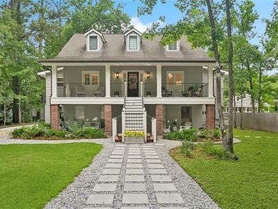 45 Hyacinth Dr