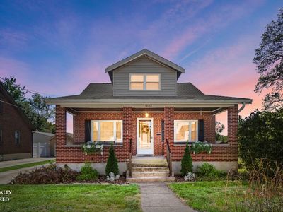 402 Kater Ave