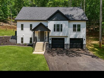 Property at 5610 Old Cifax Rd, Goode, VA