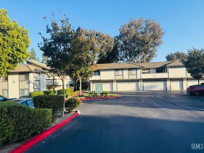 Property at 1340 E Hillcrest Dr Unit 10, Thousand Oaks, CA
