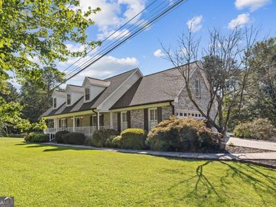 3906 Laurens Ln