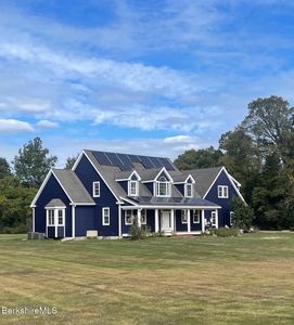 124 Egremont Plain Rd