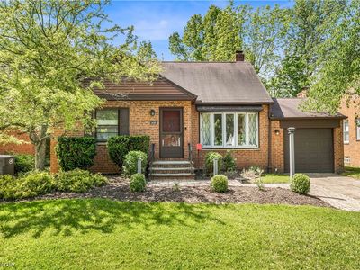 Property at 5448 Summit Rd, Lyndhurst, OH