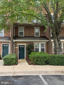 4075 Chesterwood Dr #4075