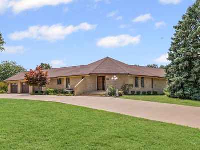 800 Cambridge Dr