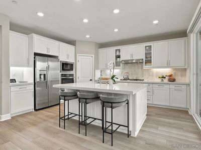8246 Waverly Ln