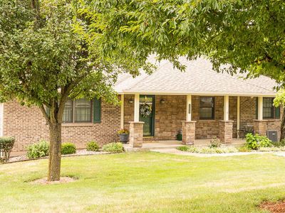 5229 Sharon Dr