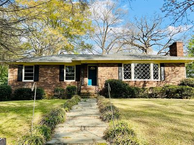 600 Oakcrest Dr