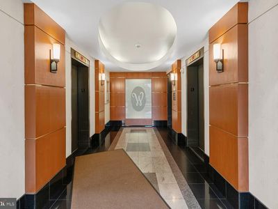 307 Yoakum Pkwy APT 920