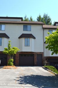 105 Autumn Creek Ln