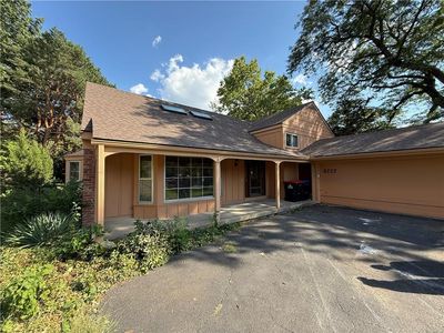Property at 8727 W 104th St, Overland Park, KS