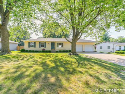 7026 Southwood Dr