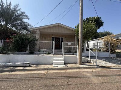 207 Victoria St