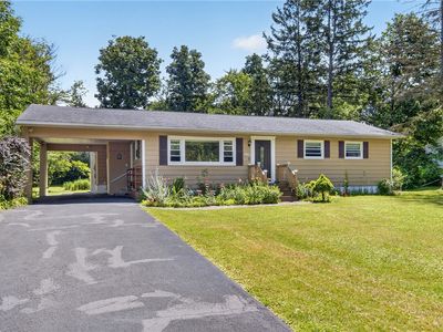303 Tareyton Dr