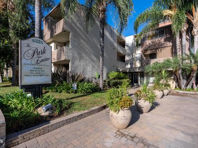 5325 Newcastle Ave Unit 126