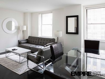 150 W 51st St APT 918